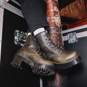 Dr. Martens Women's Leona Platform Quad Retro Brown Taupe ORLEANS US 9 RARE!!!